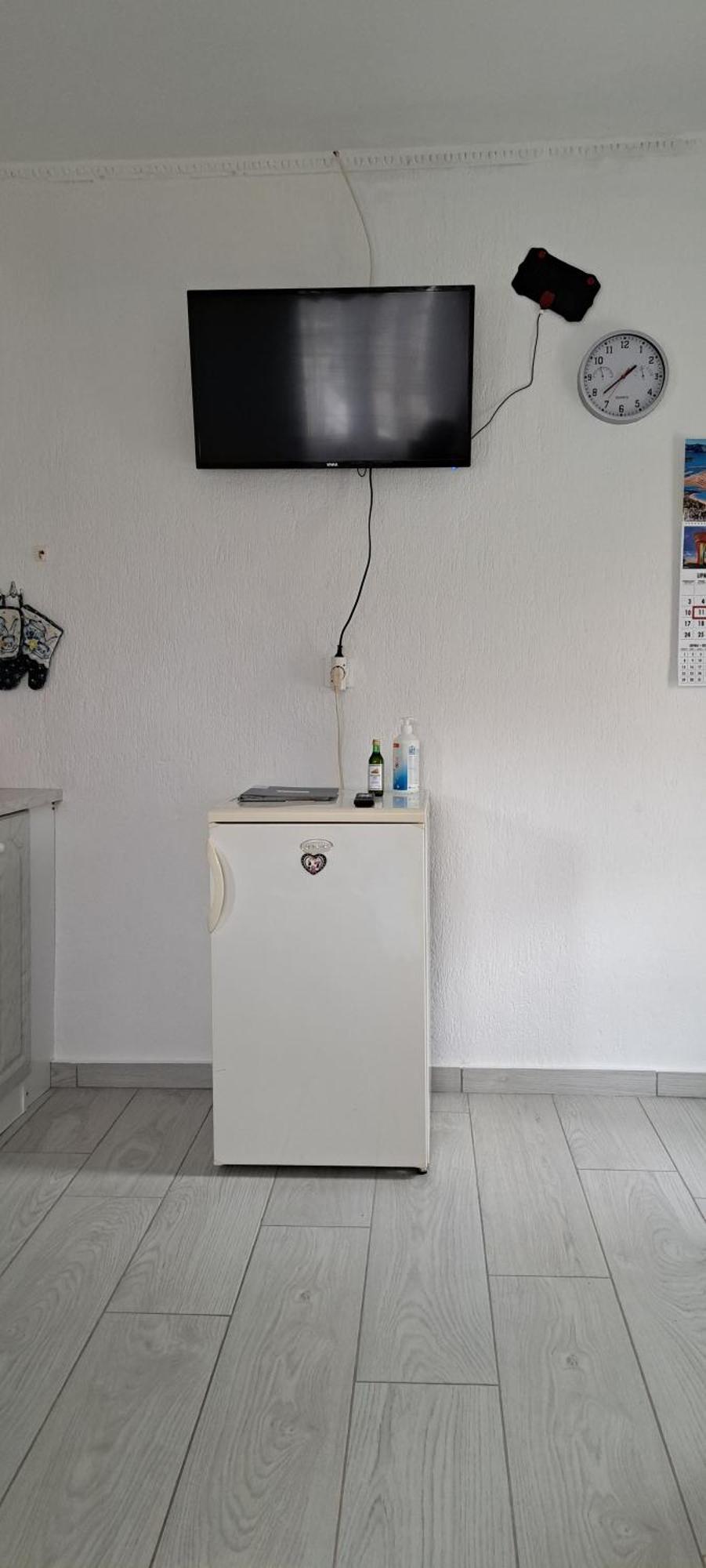 Apartmani Ana-Lora Лопар Екстериор снимка