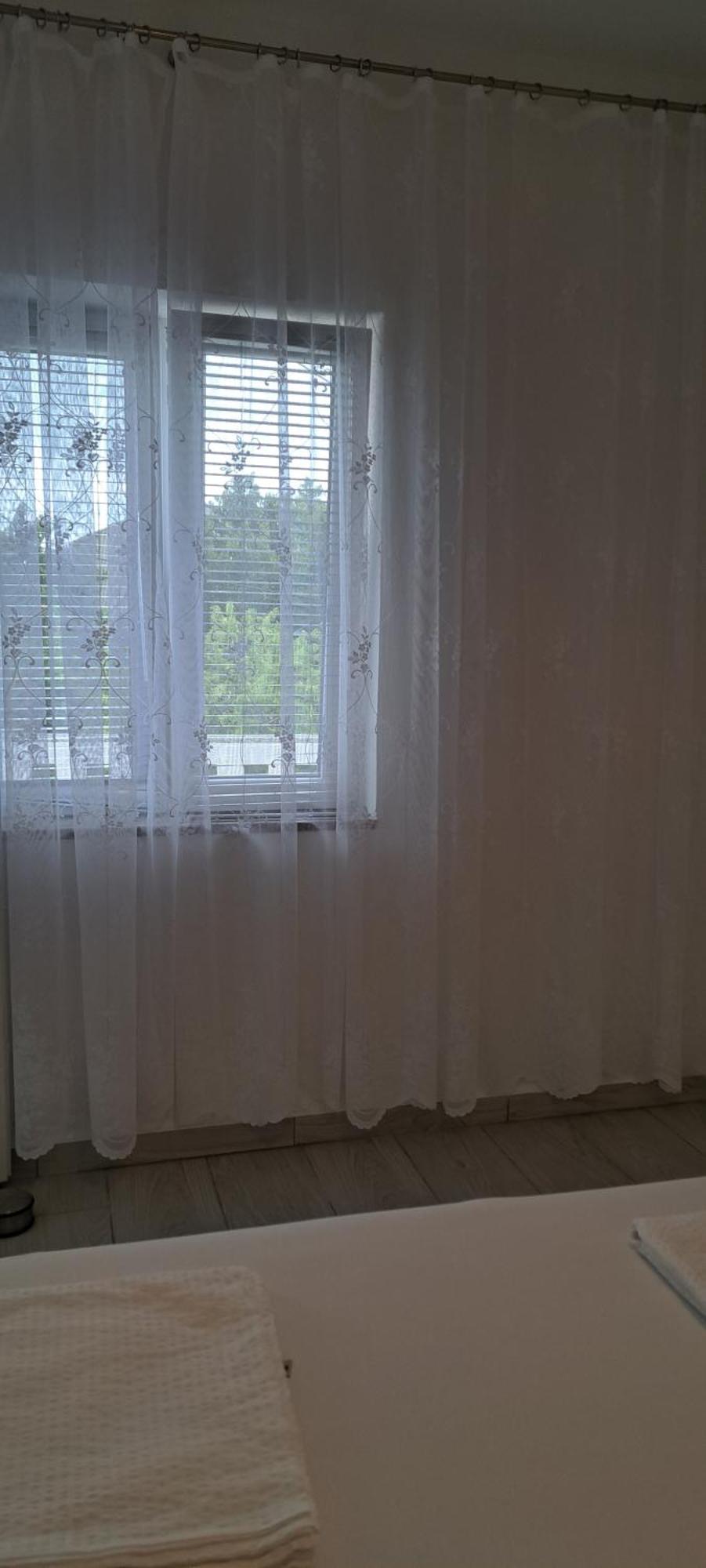 Apartmani Ana-Lora Лопар Екстериор снимка