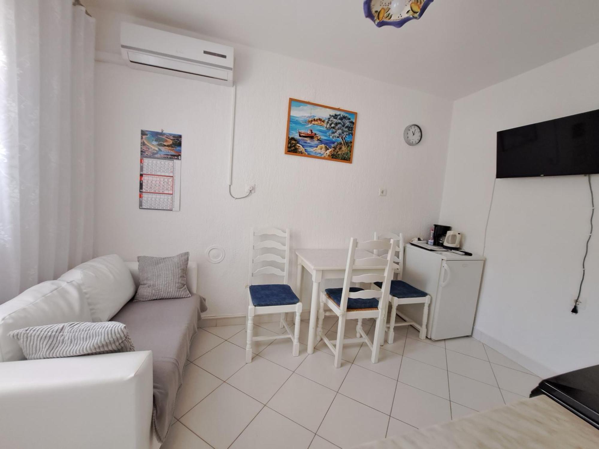 Apartmani Ana-Lora Лопар Екстериор снимка